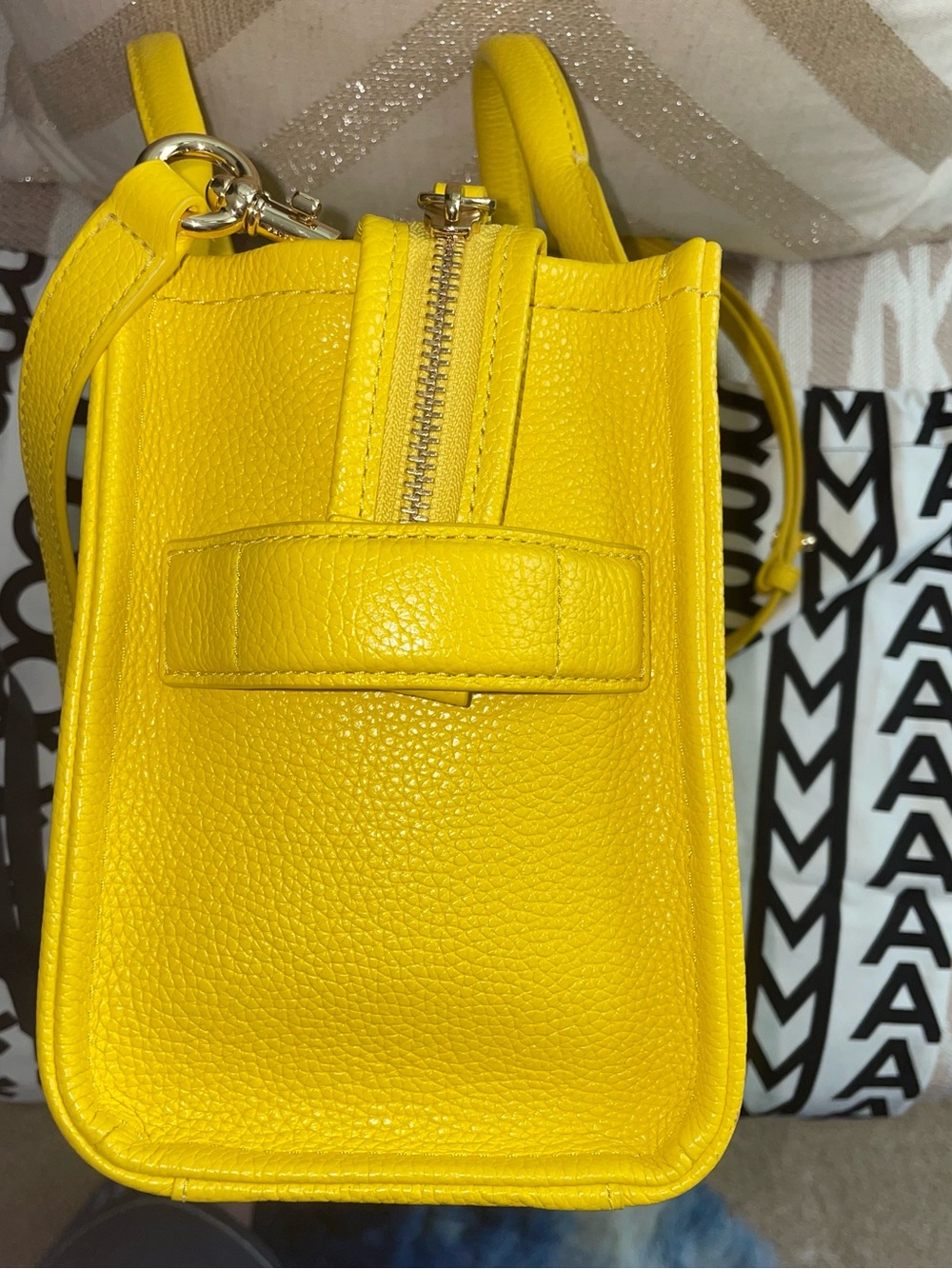Marc Jacobs Yellow The Tote Bag Pebbled Leather Top-Handle Tote - Picture 9 of 11